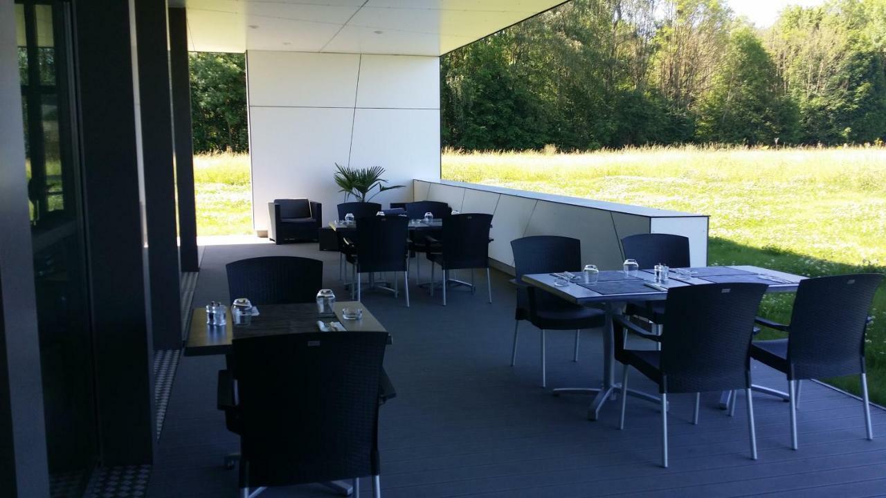 Hotel - Restaurant La Claire Foret Morhange エクステリア 写真